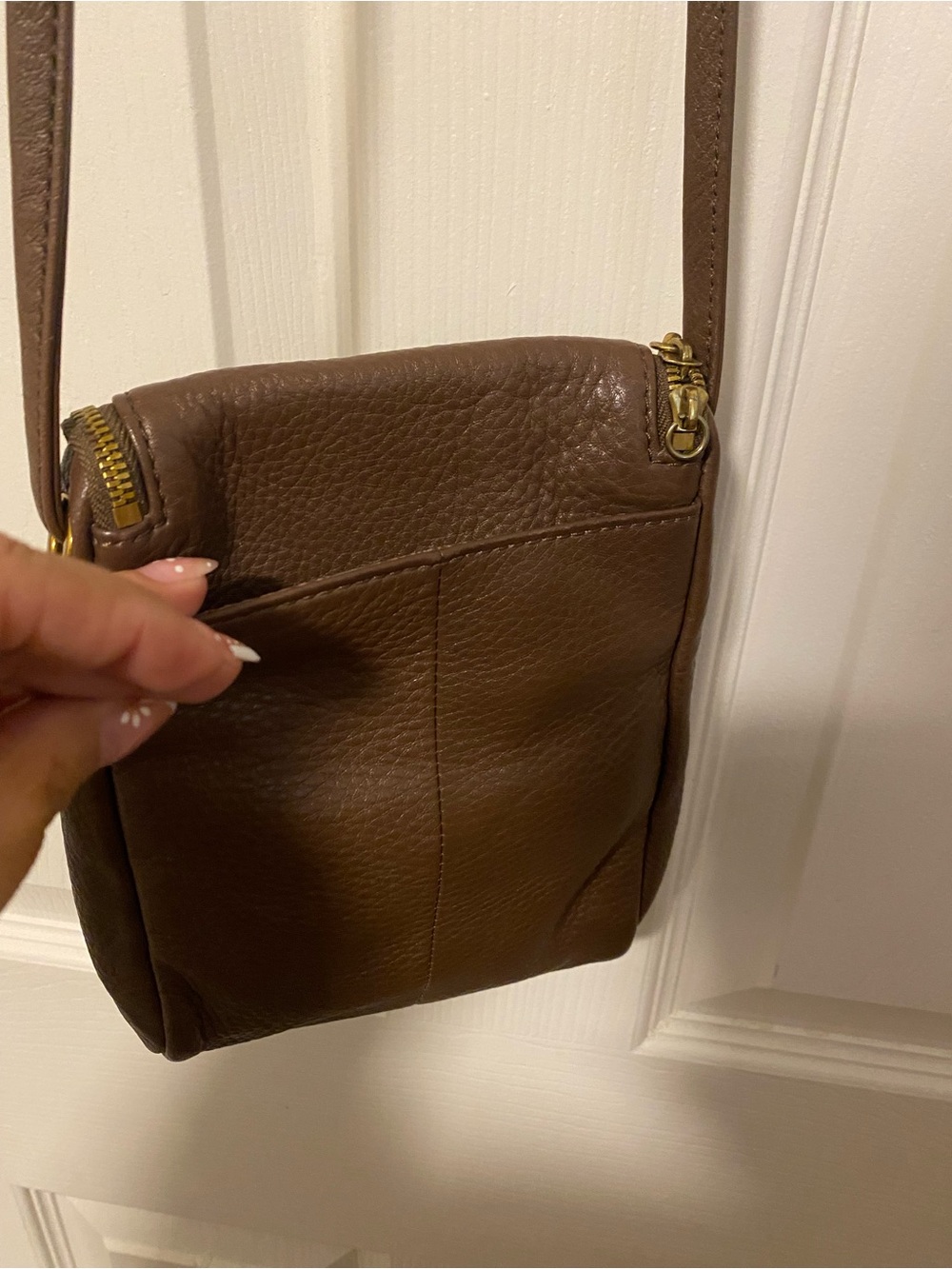 HOBO Leather Fern Crossbody - Picture 5 of 9